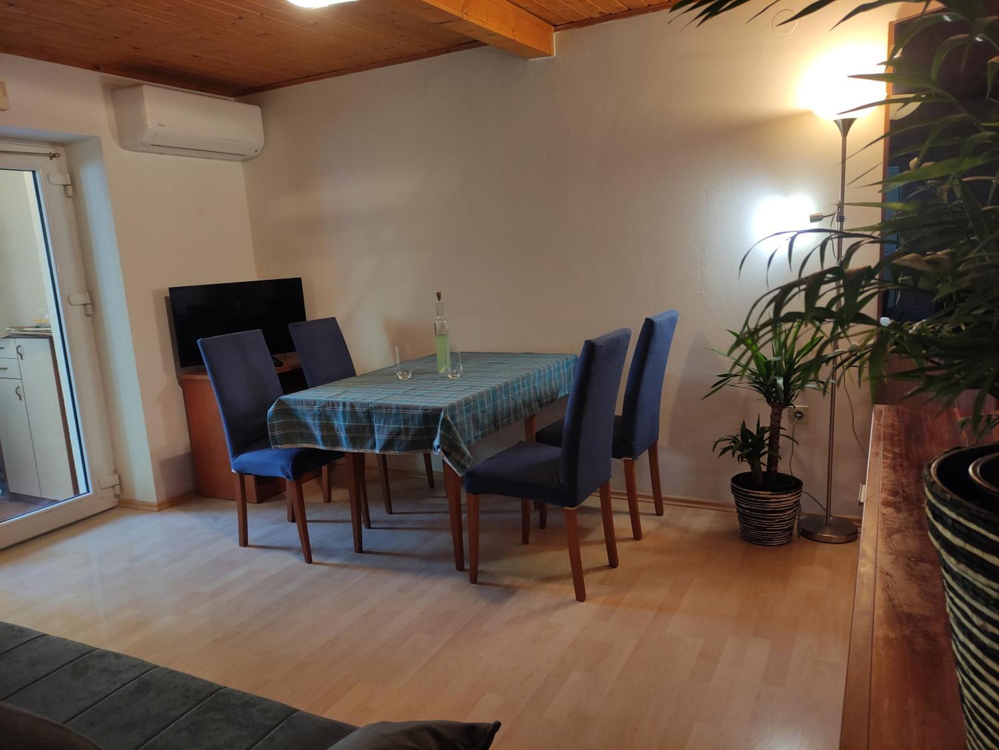 Apartment Valenta Пореч Екстер'єр фото