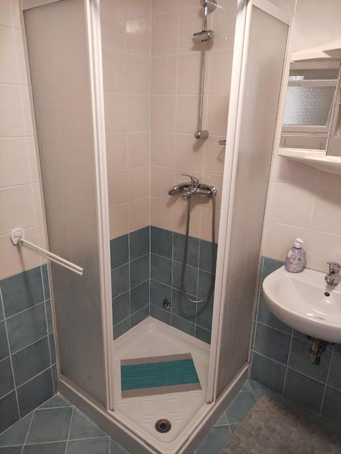 Apartment Valenta Пореч Екстер'єр фото